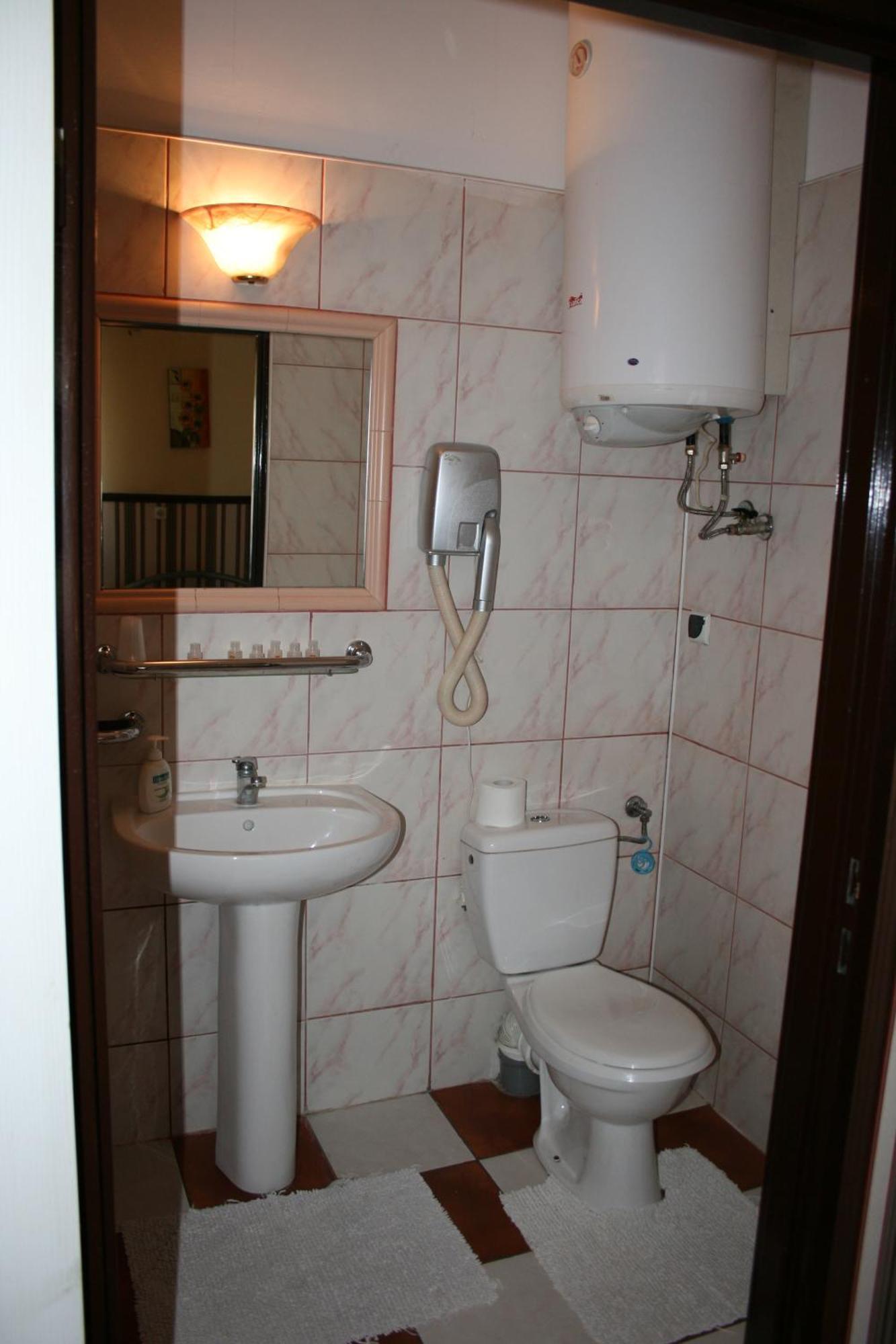 Hotel Komfort Inn - Dwór Hubertus Piekary Śląskie Rom bilde