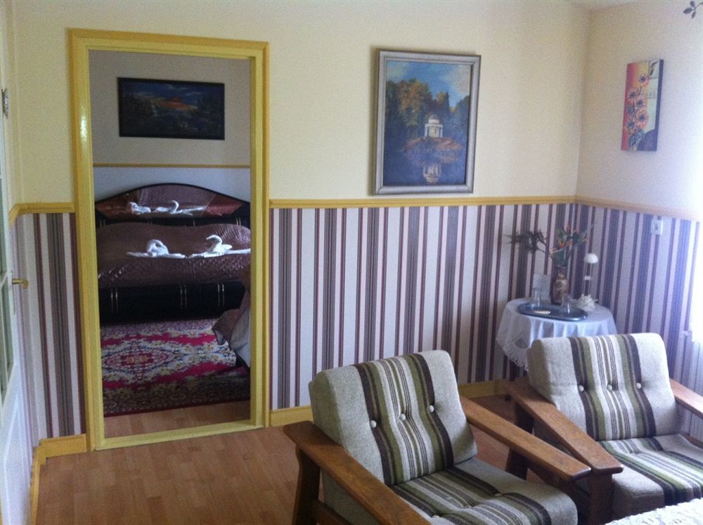 Hotel Komfort Inn - Dwór Hubertus Piekary Śląskie Eksteriør bilde