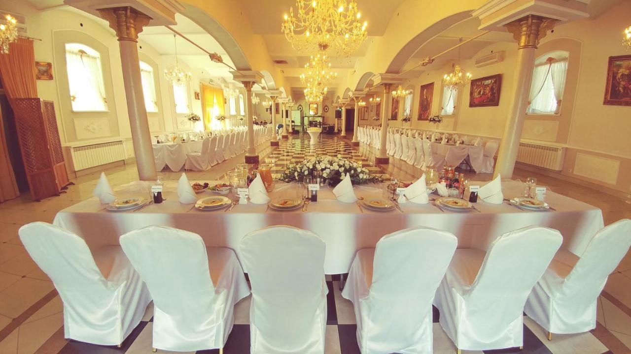 Hotel Komfort Inn - Dwór Hubertus Piekary Śląskie Eksteriør bilde